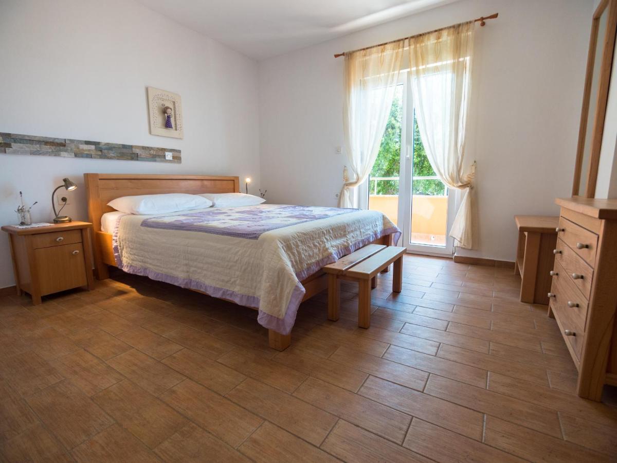 Apartmani Maslina ルン エクステリア 写真